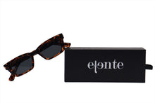 Cargar imagen en el visor de la galería, Fenix Carey